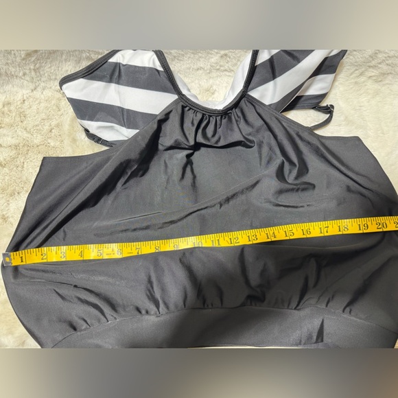 Women’s Black & White Stripes Lined Up Double Up Tankini (Top only) XXL - Picture 7 of 14
